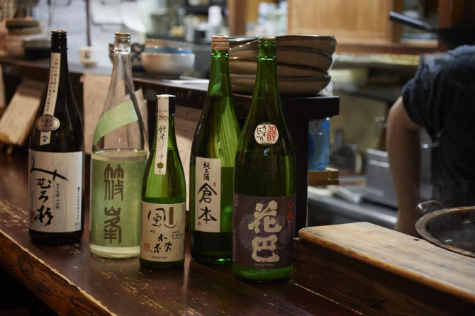 日本酒のラインナップは奈良県産以外にも幅を広げているが、以前のように自分の好みで置くのではなく、あまり偏りすぎないよう心掛けているという